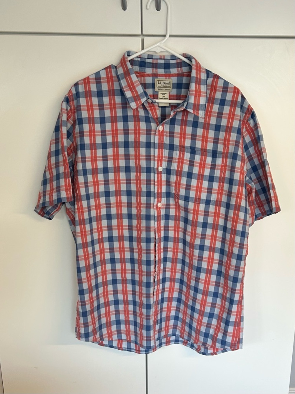 L.L. Bean Red, Blue & White Short Sleeve Plaid Cotton Button-Down Shirt. Size L